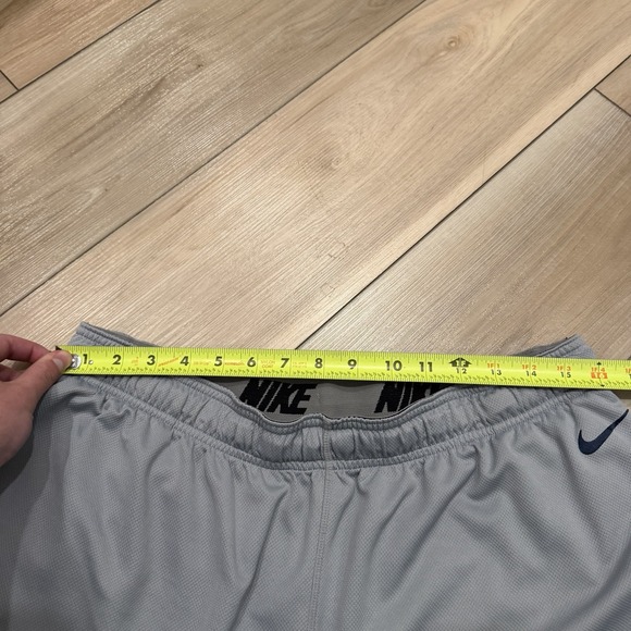 Nike Dallas Cowboys NFL Dri-FIT Shorts Gray Mens Large Athletic Football NFL - Picture 4 of 5